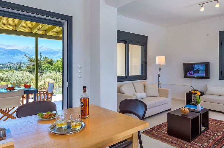 Vakantiehuis Villa mit Pool für bis zu 8 Personen. Meerblic