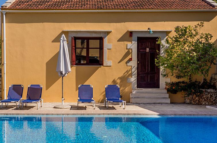 Appartement Studio mit zwei Balkonen