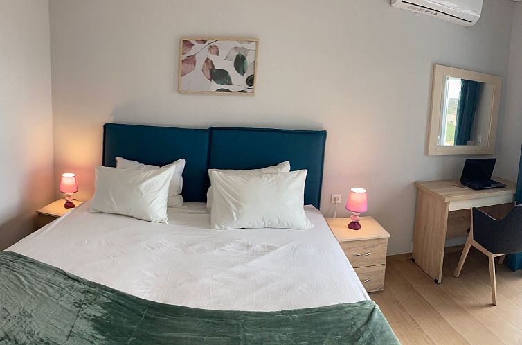 Vakantiehuis Zax Meerblick Villen mit Pool und 8 Schlafzimme