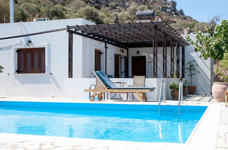 Vakantiehuis Versteckte Villa mit Pool und herrlichem Blick 