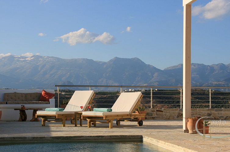 Vrijstaande woning in Pitsidia