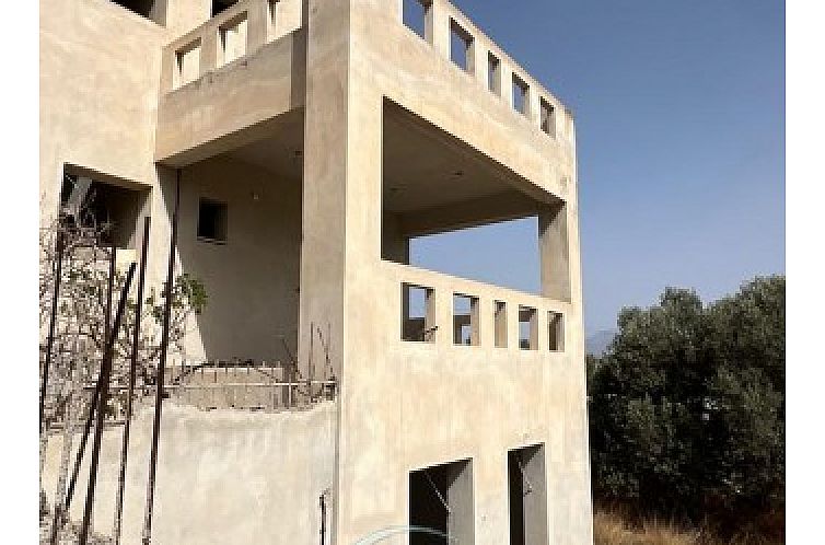 Vrijstaande woning in Pitsidia