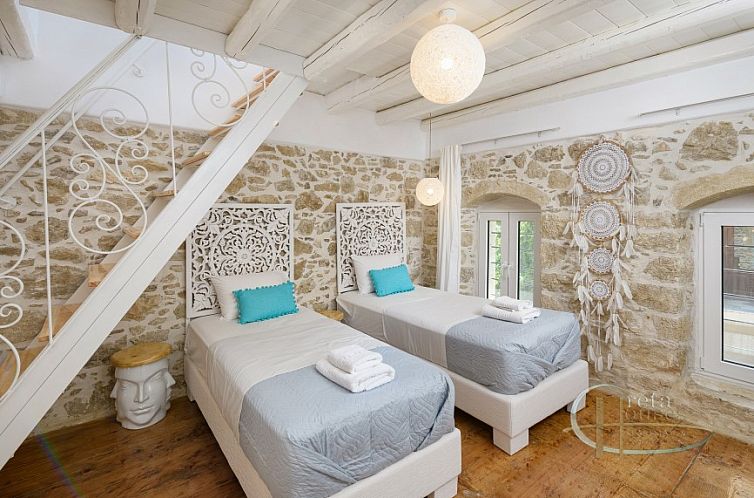 Vrijstaande woning in Pitsidia