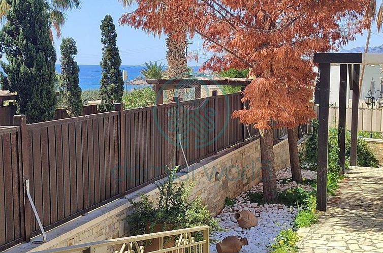 Geschakelde woning in Makrigialos