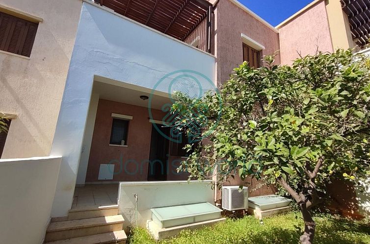 Geschakelde woning in Makrigialos