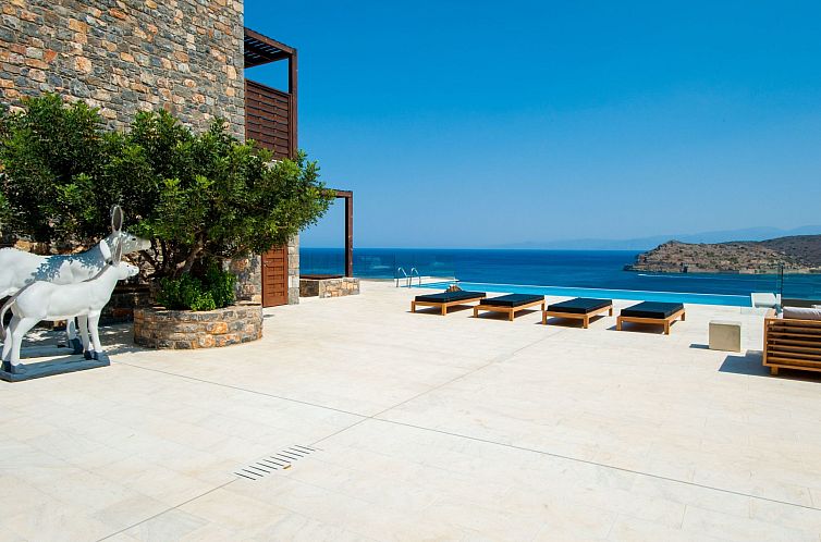 Vakantiehuis "Villa Dimitra" mit Infinity Pool