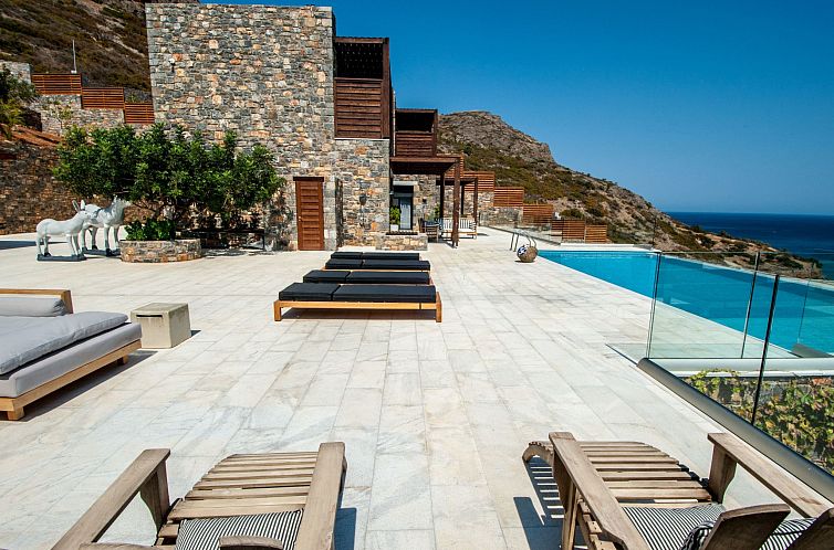 Vakantiehuis "Villa Dimitra" mit Infinity Pool