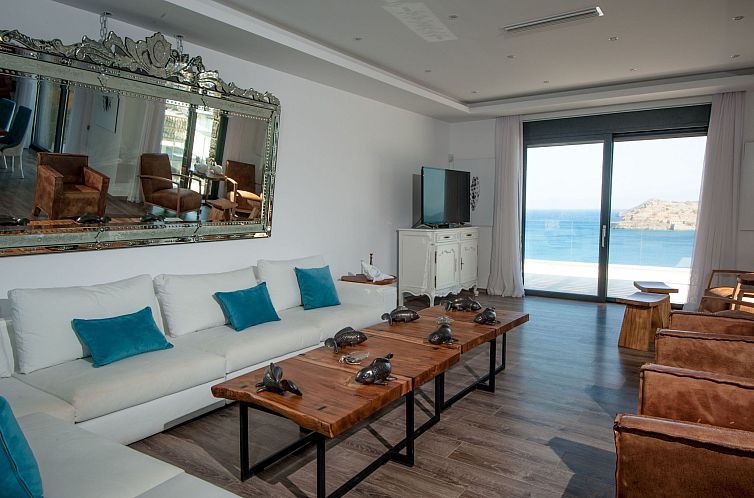 Vakantiehuis "Villa Dimitra" mit Infinity Pool