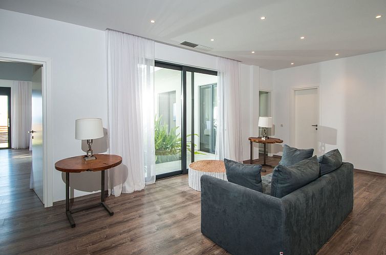 Vakantiehuis "Villa Dimitra" mit Infinity Pool