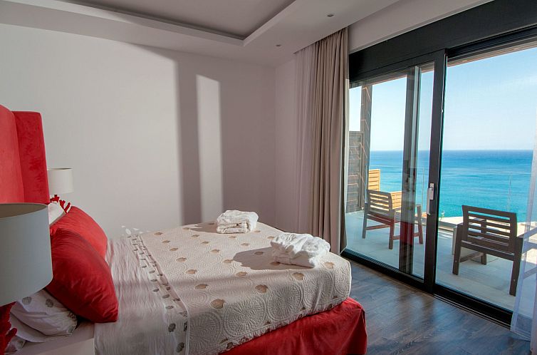 Vakantiehuis "Villa Dimitra" mit Infinity Pool