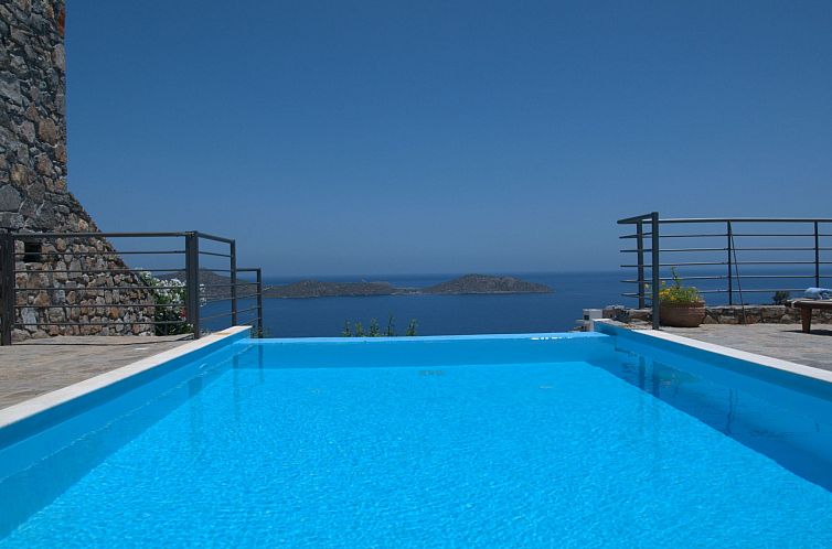 Vakantiehuis mit Privatpool für 4 Personen  + 2 Kinder ca. 