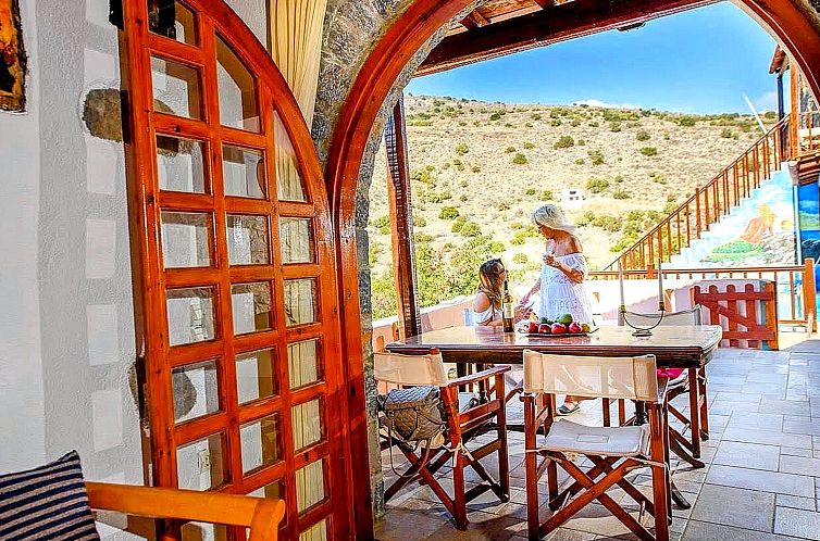 Guest house 06224515 - Holiday property Crete - Vakantiehuis Kretisches Steinhaus mit Gemeinschaftspool