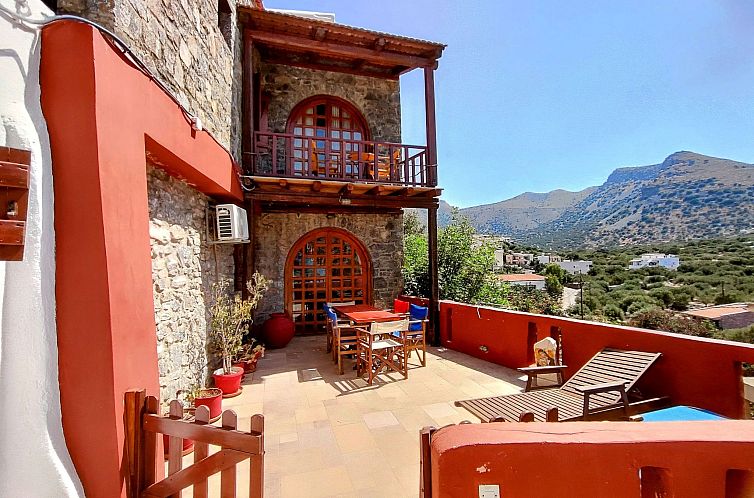 Vakantiehuis Kretisches Steinhaus mit Gemeinschaftspool