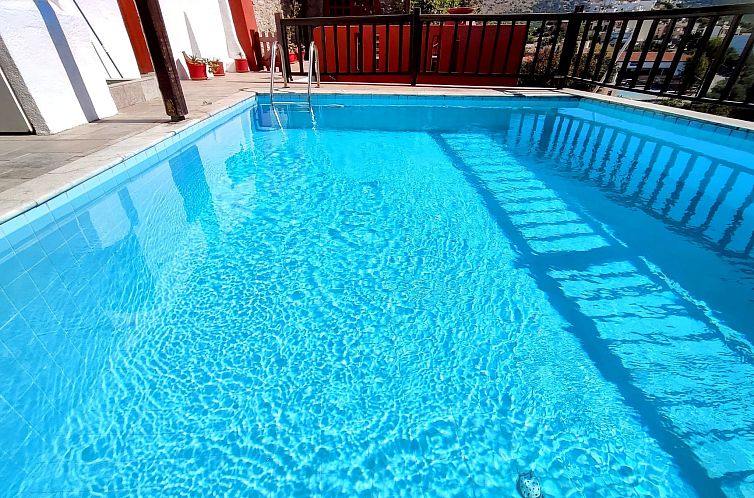 Vakantiehuis Kretisches Steinhaus mit Gemeinschaftspool