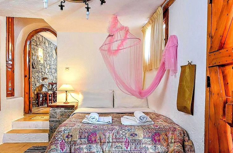 Vakantiehuis Kretisches Steinhaus mit Gemeinschaftspool