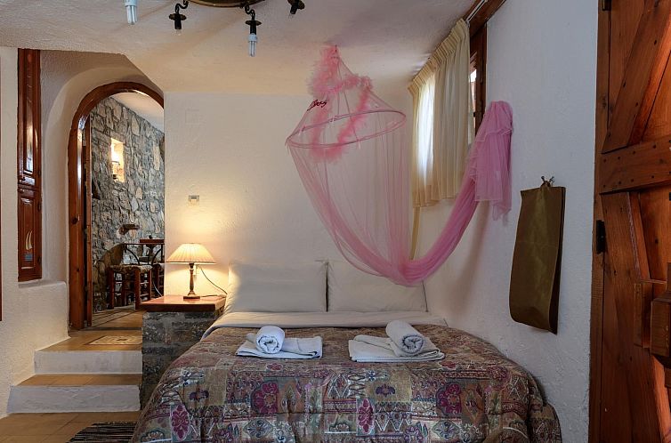 Vakantiehuis Kretisches Steinhaus mit Gemeinschaftspool