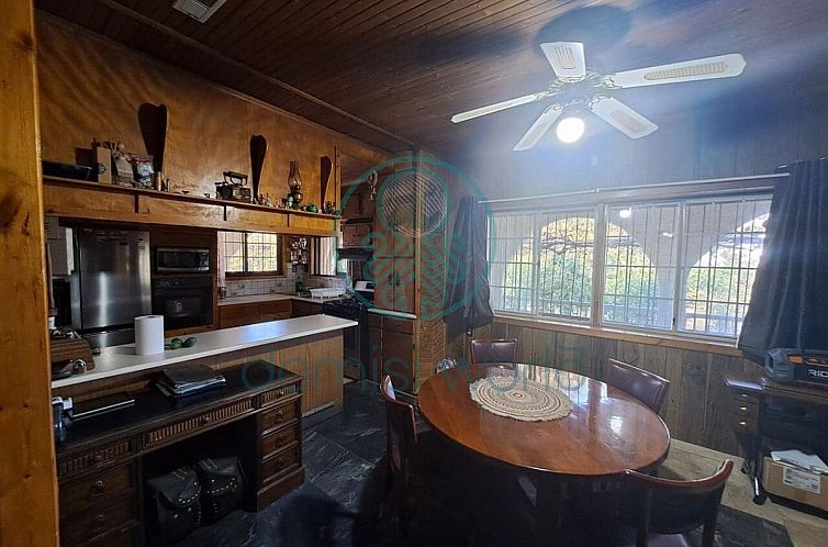 Vrijstaande woning in Chromonastiri