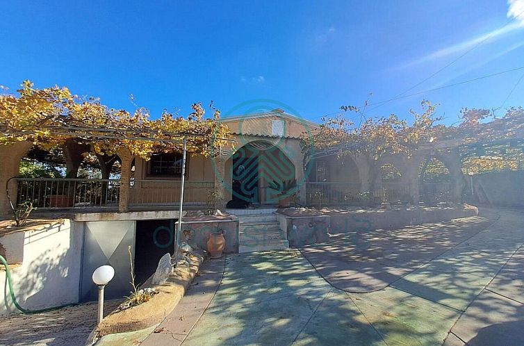 Vrijstaande woning in Chromonastiri