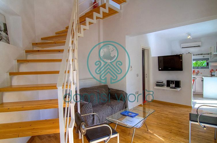 Geschakelde woning in Pigi