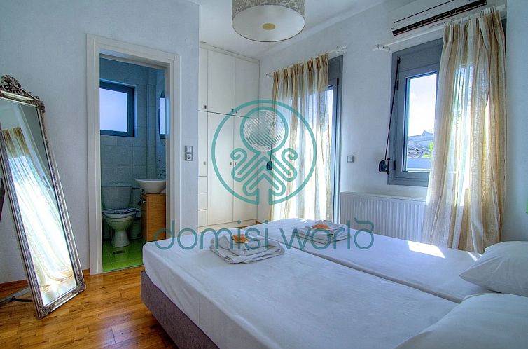 Geschakelde woning in Pigi