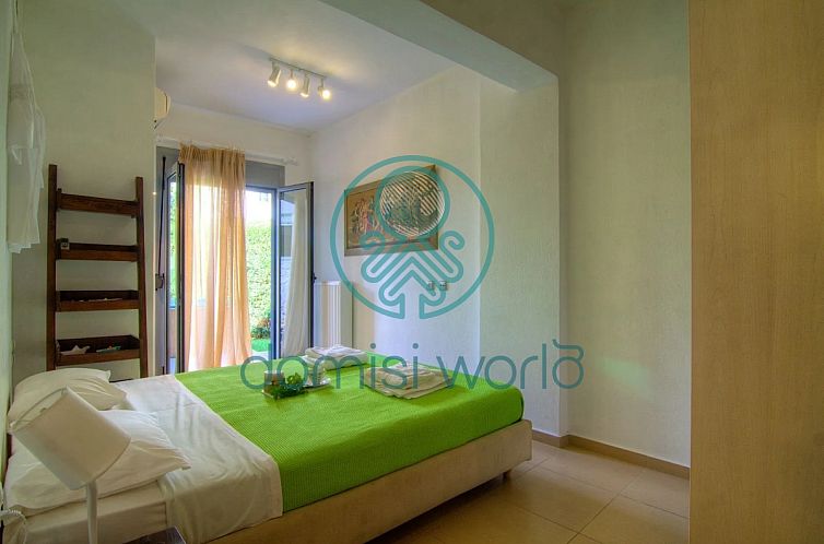 Geschakelde woning in Pigi