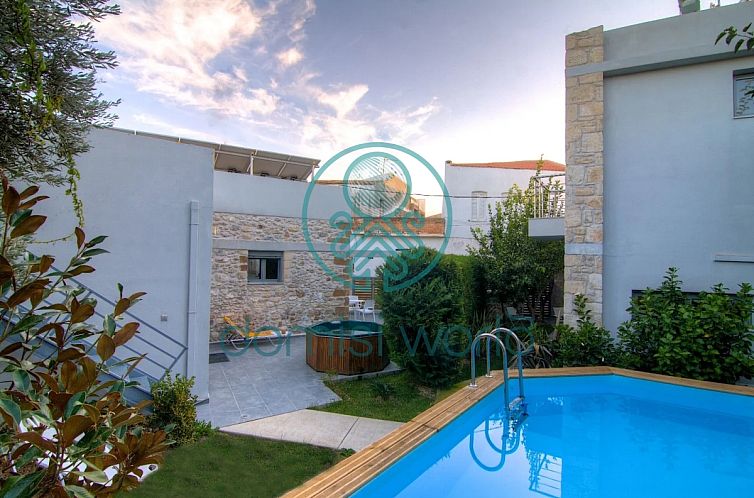 Geschakelde woning in Pigi