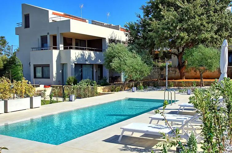 Villa Parisa