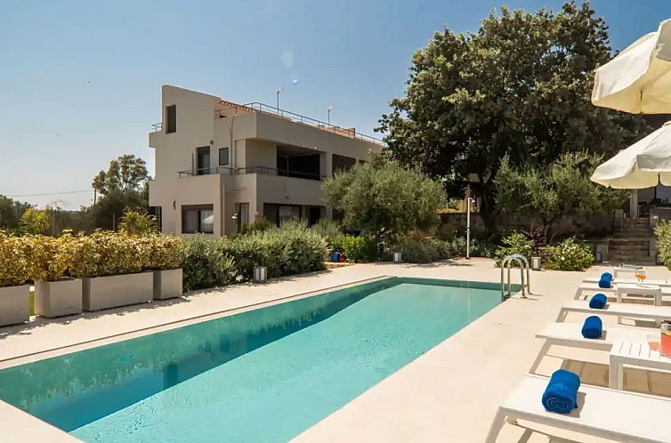 Villa Parisa
