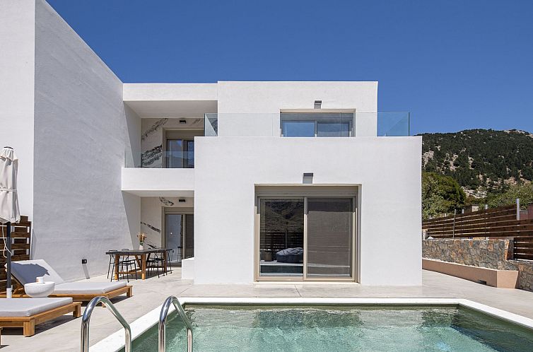 Vakantiehuis Imbros Villa lll -''Gratis''Beheizter Pool in d