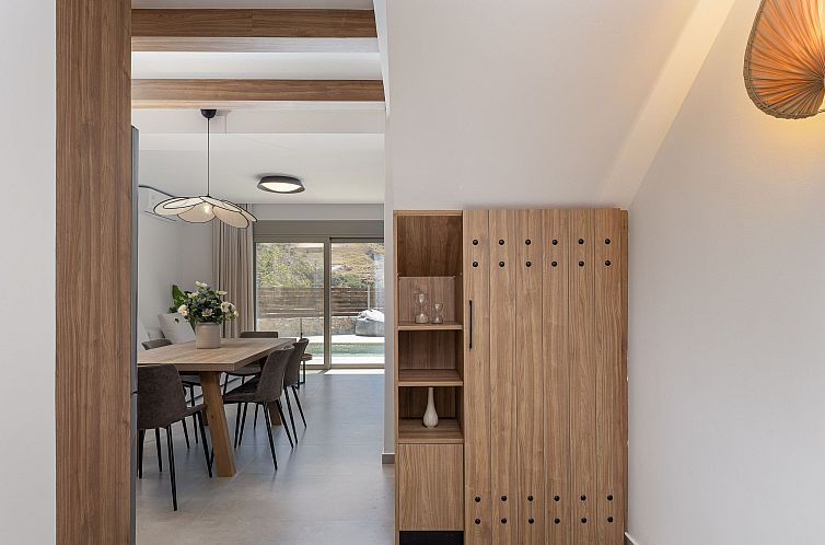 Vakantiehuis Imbros Villa lll -''Gratis''Beheizter Pool in d