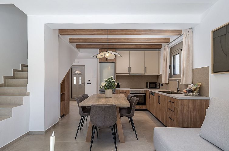 Vakantiehuis Imbros Villa lll -''Gratis''Beheizter Pool in d