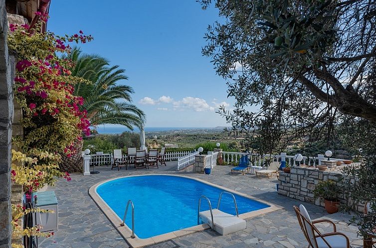 Vrijstaande woning in Agia Triada