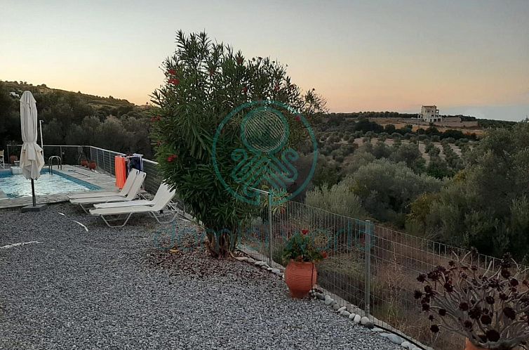 Geschakelde woning in Agia Triada