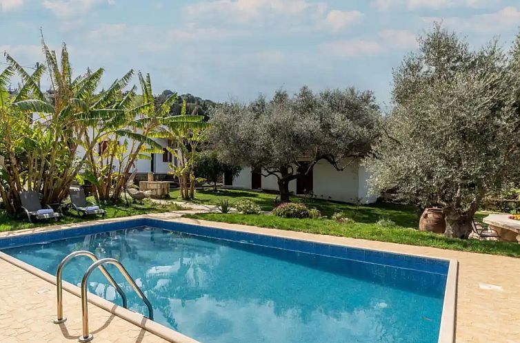 Villa Filippos