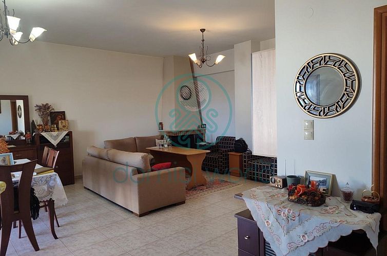 Geschakelde woning in Sisi