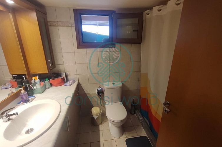 Geschakelde woning in Sisi