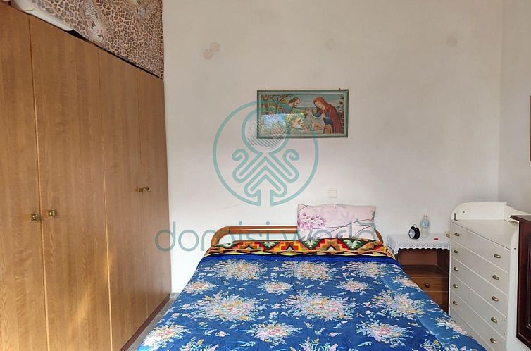 Geschakelde woning in Sisi