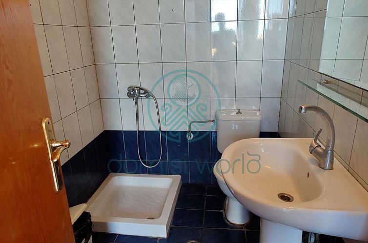 Geschakelde woning in Sisi