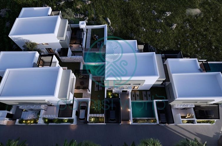 Geschakelde woning in Sisi