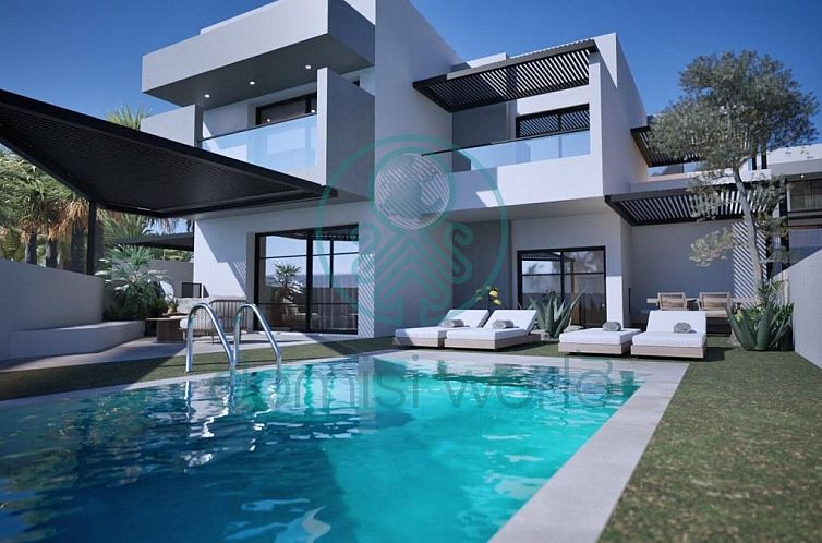 Geschakelde woning in Sisi