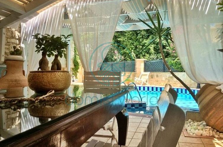 Vrijstaande woning in loutra