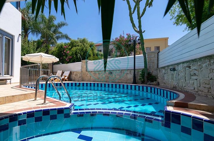 Vrijstaande woning in loutra