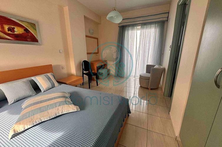 Vrijstaande woning in Roussospiti