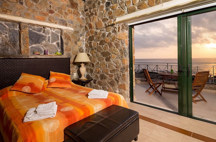 Appartement Villa mit privatem Pool in der Nähe von Elafoni