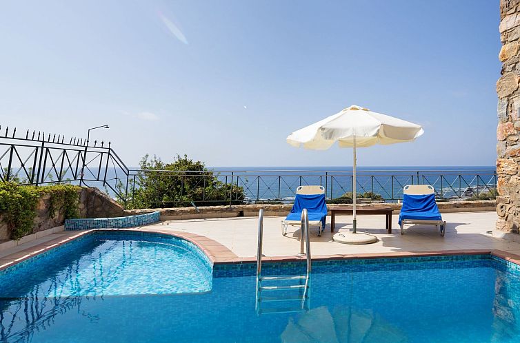 Appartement Villa mit privatem Pool in der Nähe von Elafoni