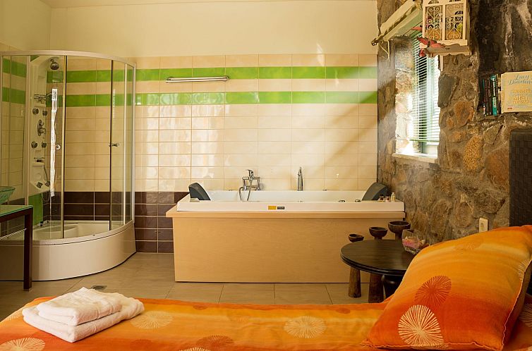 Appartement Villa mit privatem Pool in der Nähe von Elafoni