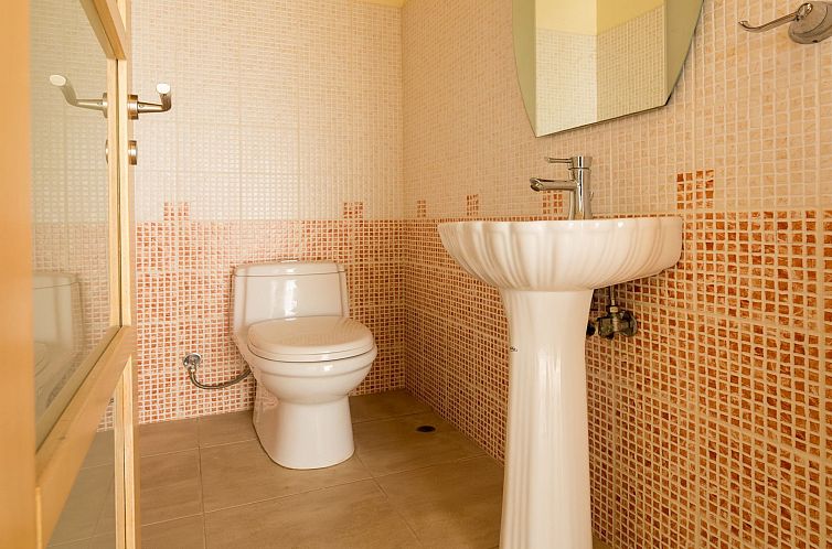 Appartement Villa mit privatem Pool in der Nähe von Elafoni