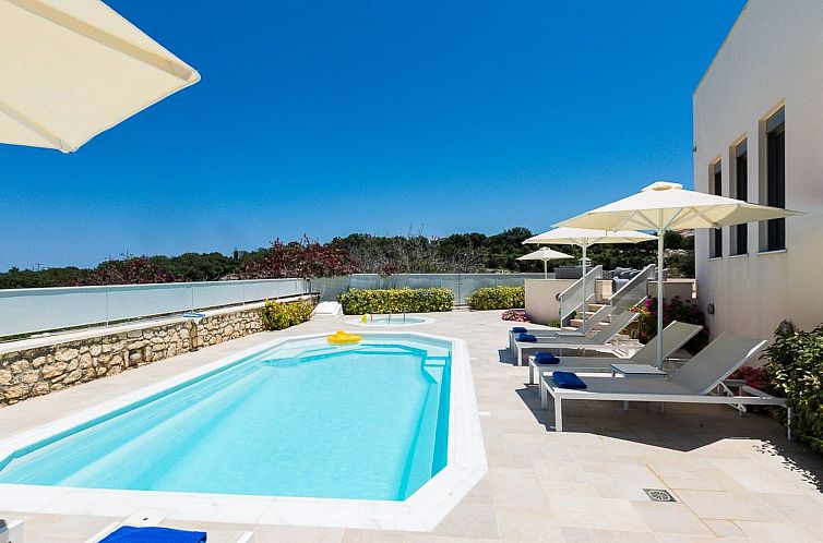 Vakantiehuis Deluxe Villa Ianthos - Whirlpool im Freien, Kin