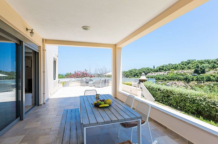 Vakantiehuis Deluxe Villa Ianthos - Whirlpool im Freien, Kin