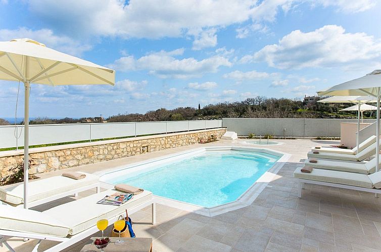Vakantiehuis Deluxe Villa Ianthos - Whirlpool im Freien, Kin